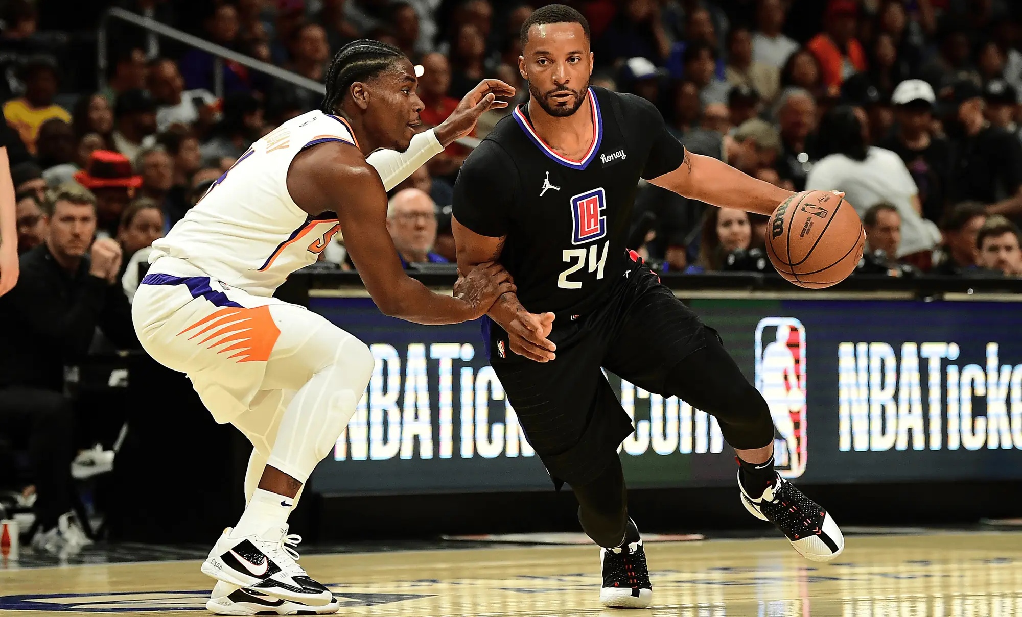 开云中国Rookie连续十五场比赛得分超过反败为胜，切尔西不断突破！比赛高潮迭起的简单介绍