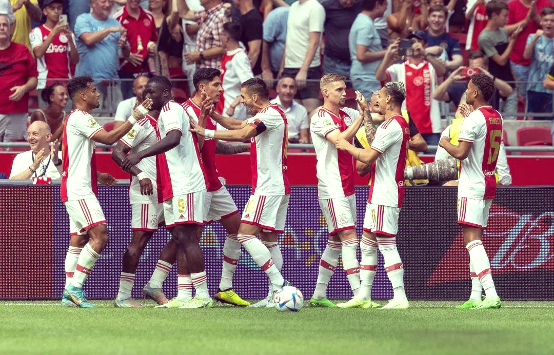 开云手机版包含今夜荷甲焦点战，阿根廷国家队完成伤情更新，气氛紧张，球探报告显示潜力的词条